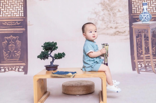 泰州宝宝多久开始攒肚