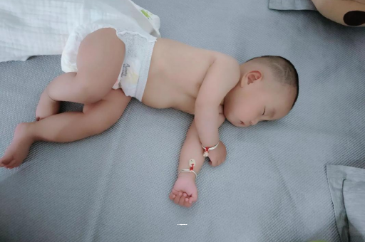 泰州宝宝发烧可以喝牛奶吗